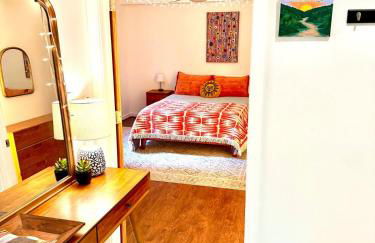 Cozy cabin deep in the redwoods with WiFi and Hot Tub - Foto 14