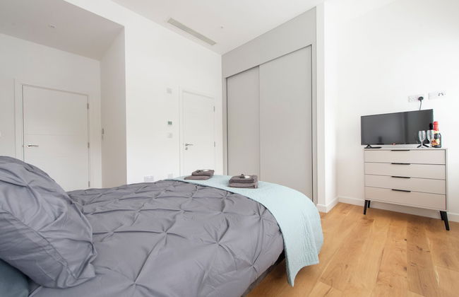 Exquisite 3BR Duplex Apartment, Air-con& Amenities - Foto 3