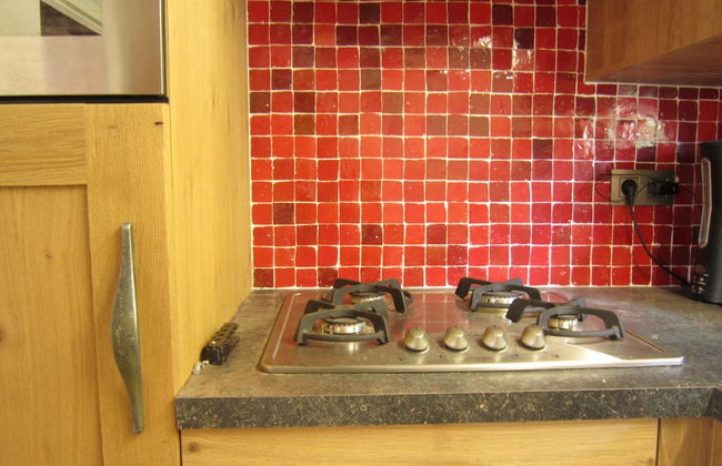 Tranquil Home With BBQ - Photo 9