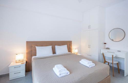 Villa Ami, Roda, Corfu: 10 guests, heated pool, private mini golf, pool table & more!! - Foto 21