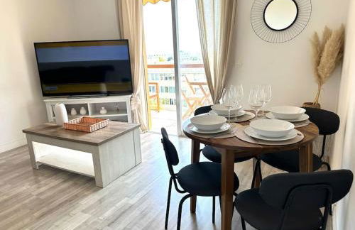 Joli 2 pièces - Proche aéroport - Terrasse vue mer - Foto 7