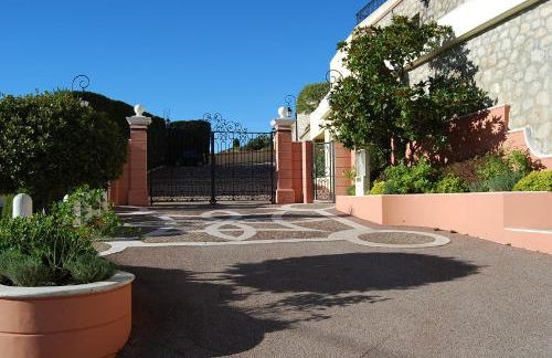 Stunning Penthouse with panoramic views of Eze Village and the French Riviera - Foto 8