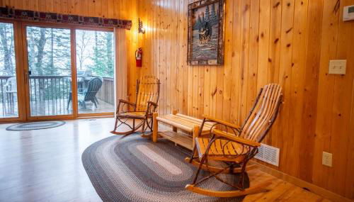 Spacious 6Bedroom Cabin Style Home - Sleeps 18 - Near Birch Lake - Timber Bay - Parking - CB13 - Foto 5