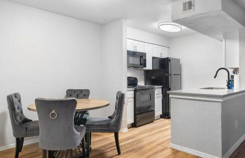 Furnished Apartments in University Hills - Foto 24