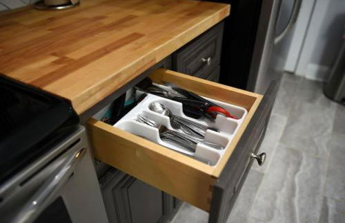 HostWise Stays - The Edmond - Bloomfield Apartment in a great location! - Foto 21