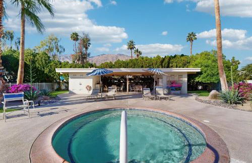 Stylish, Dog-Friendly Condo with Grill, shared Pool and Spa - Close to Downtown - Foto 16