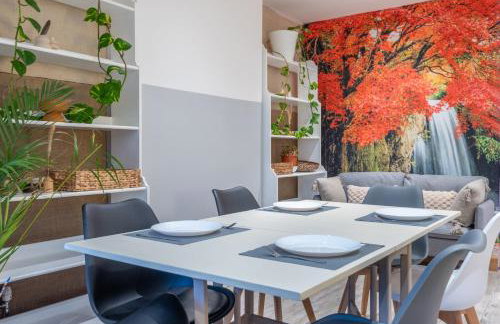 Bright & Stylish 4-Bed Home in the Heart of Morden - Photo 47