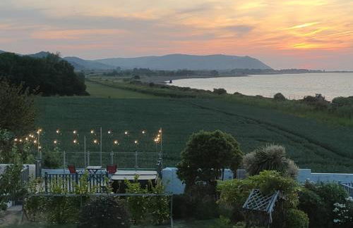 Blue Anchor House - Seaview, Hot Tub Apartments - Photo 4