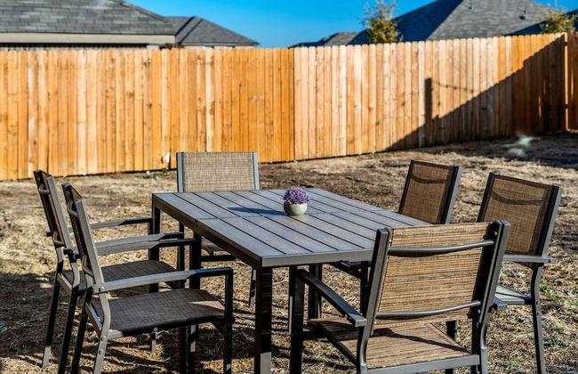 Perfect Home for Families Displaced by Insurance - Foto 7