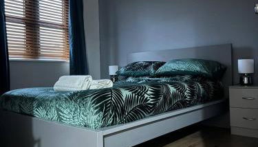 City Centre Apartment - Free Parking - Sleeps 4 - Foto 5