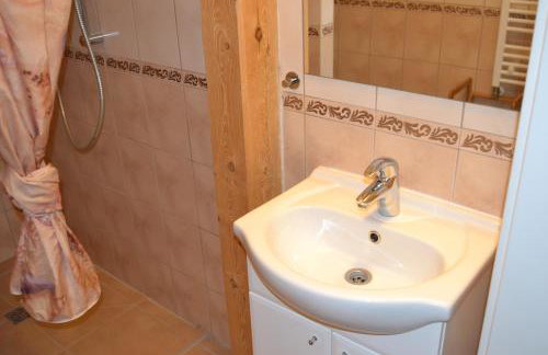 Dom Aurora Pokój 4 osobowy z balkonem - Foto 3