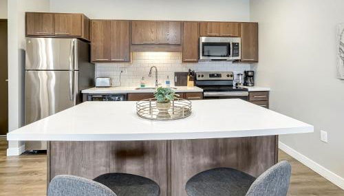 Dwntwn 1BR Haven - Hot Tub! - Foto 3