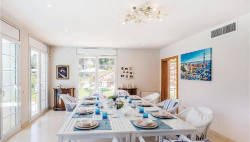 5 Bedroom Amazing Home In Cabrils - Foto 2