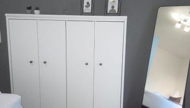 Teufelsstein, Wandern, Ausblick, Freilichtbühne, Loreley, 3 Burgenblick, Rhein, 30m2 Terrasse, Grillen, Entspannen, Natur, Rodelbahn, WLAN, Parkplatz, - Foto 3, wardrobe, heating