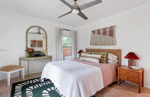 Bright and Stylish Historic Grant Park Retreat - Photo 28