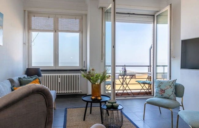 Beautiful Spacious Studio With Frontal sea View - Foto 35