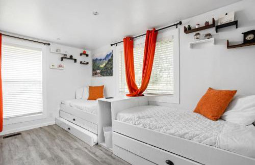 Sleeps 10, Indoor and Outdoor Theaters, Batting Cage, & Games! - Foto 32