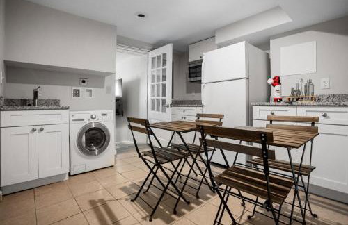 Contemporary City Getaway Luxe Comfort - Foto 34