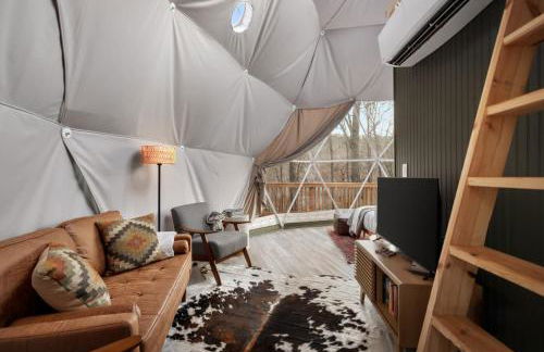 Glamping Dome w Hot Tub Fire Pit & River Access - Foto 4