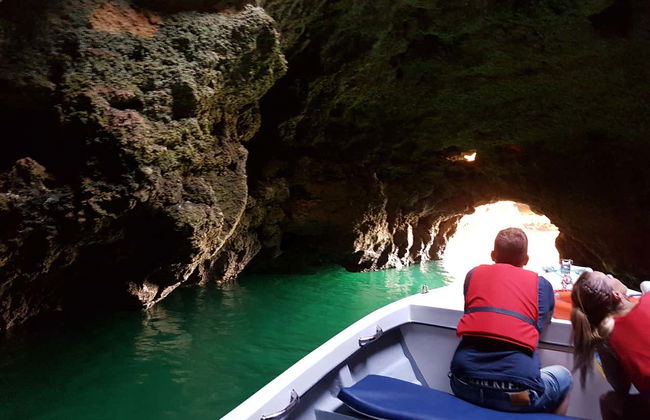 Paseo en barco por Ponta da Piedade al atardecer - Foto 2