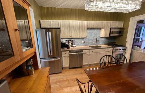 Downtown 3BR duplex full kitchen parking off i-787 - Foto 12