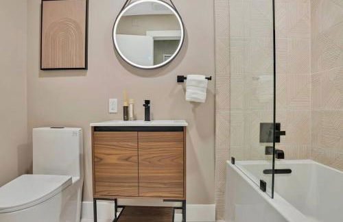 Stunning 2 Story Villa with Pool - Photo 26