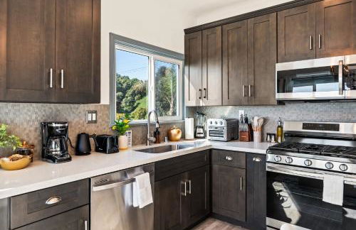 Newly Remodeled Cozy Beach Retreat Ocean Views - Foto 33