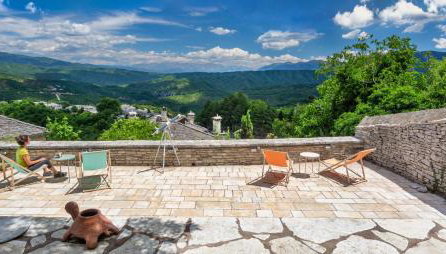 The Land Beyond - Foto 2