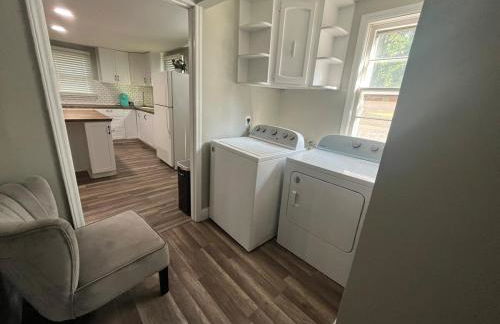 Modern 3BR Home near Raleigh and RTP, EV Charger and Arcade - Foto 13