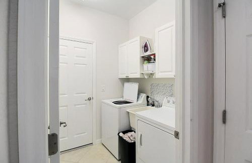 Gorgeous Lakefront Villa in Gran Paradiso - Seabird Villa - Photo 48