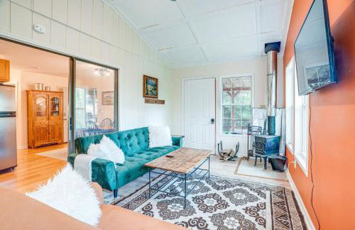 Pet-Friendly Mathias Cabin Near Hunting and Fishing! - Foto 6