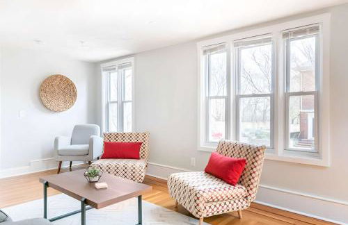 Jennifer's Cozy Apt Walk to Brown In Unit Laundry - Foto 7