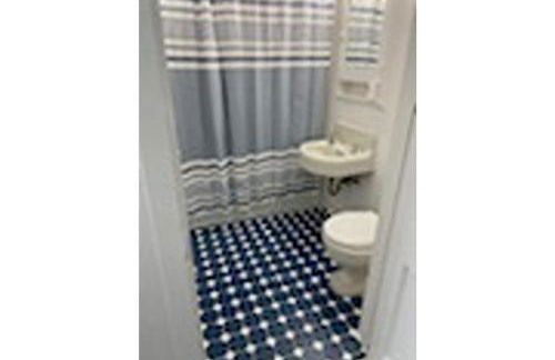 Modern Unit 212 in a 1930s Building - Foto 7