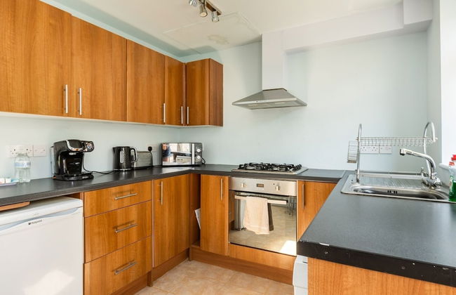 2 b&b 40 Percent off Weekly Half Price Monthly - Photo 7