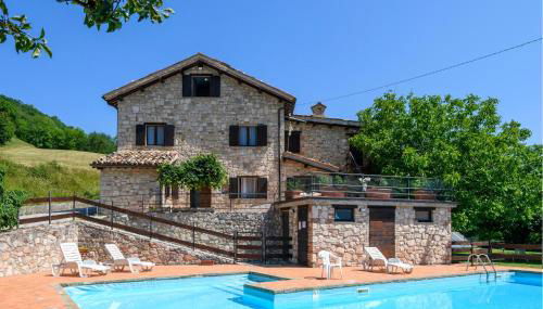 Gorgeous Apartment In Montemonaco - Foto 1