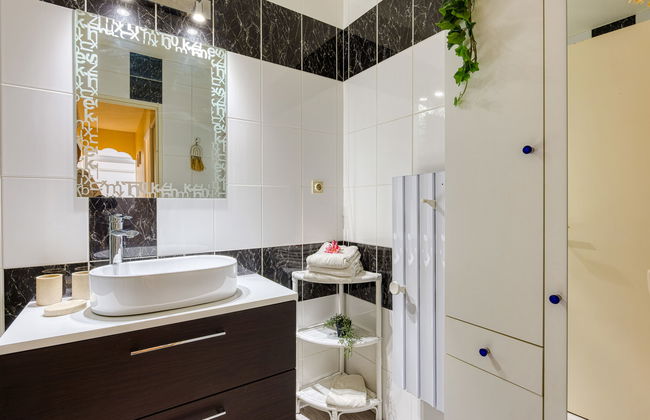 3 bedroom House in Sauvian with private pool and garden - Photo 21