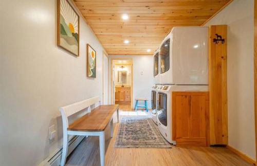 ADK Whiteface Chalet with Hot Tub, Dog Friendly! - Foto 20
