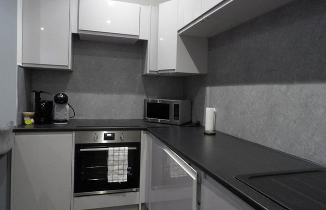 2bed Apt Sleeps 4-near Meadows Park, Parking, Wifi - Foto 5