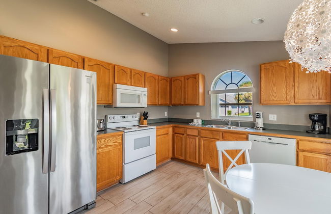 Santee Villa - Photo 11