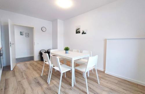 Modern & Chic Apartment with Balcony in Offenbach - Foto 18