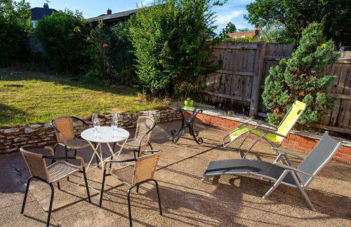 NEC, BHX Cosy 3 Bedroom House with Parking - Foto 26