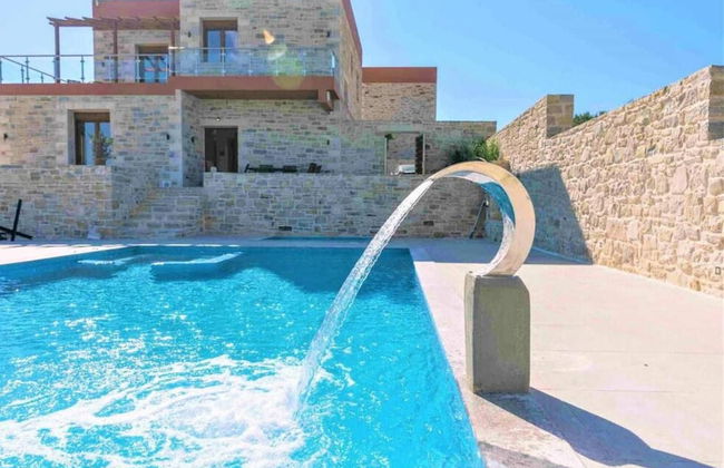 Villa Harmony in Kamilari - Photo 3