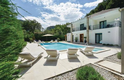 Beautiful Home In Omis With Sauna - Photo 10