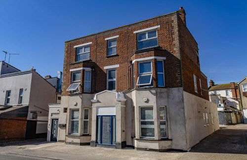 Coral Bay Seaside Aparto - Foto 11