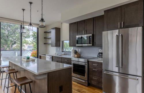 Downtown Princeton Chic - Photo 6