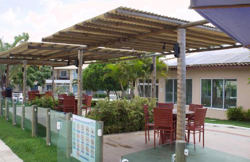 APT Completo - Suíte - 2 Ar-condicionados, Wi-FI, Piscina, garagem, portaria - aconchegante - Foto 40