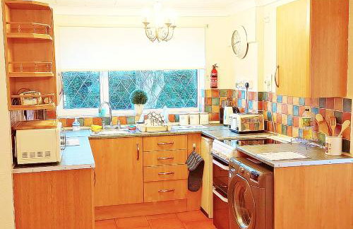 Stunning Holiday Cottage nr Skegness in Sunny Chapel St Leonards Just mins from the Beach & Attractions - Perfect for Couples & Family's who love to Relax but want Exciting Adventures nearby! Large Pet Friendly garden! - Photo 10