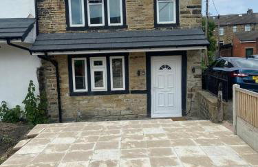 Aurang House, 1 Bedroom, Double bed, en-suite, with Kitchen, 55" Flat TV, Private Parking - Foto 18