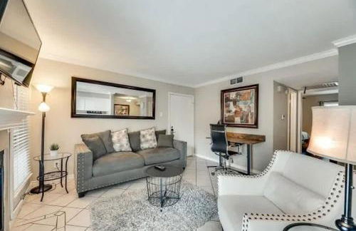 Cozy 2BD Apt DFW South I12 - Foto 1