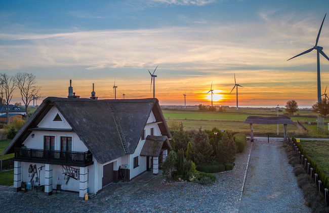 Seaside Cottage With Terrace and Lovely Garden - Photo 17